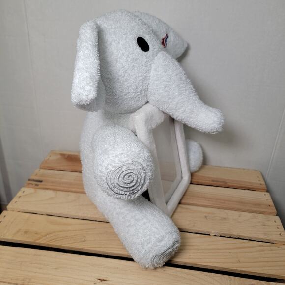 Carnival Cruise Lines White Towel Elephant Plush w/ 4X6 Photo Frame - Picture 4 of 7